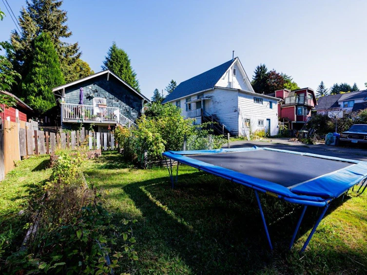 123 E Kings Road, North Vancouver, BC, V7N 1H4 - 24