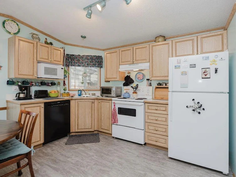 753 Steinbrunner Road, Gibsons, BC, V0N 1V9 - 7