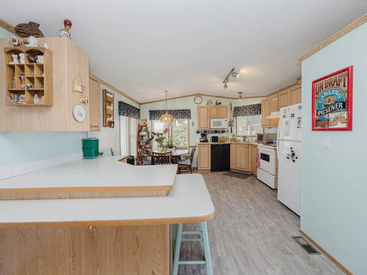753 Steinbrunner Road, Gibsons, BC, V0N 1V9 - 6