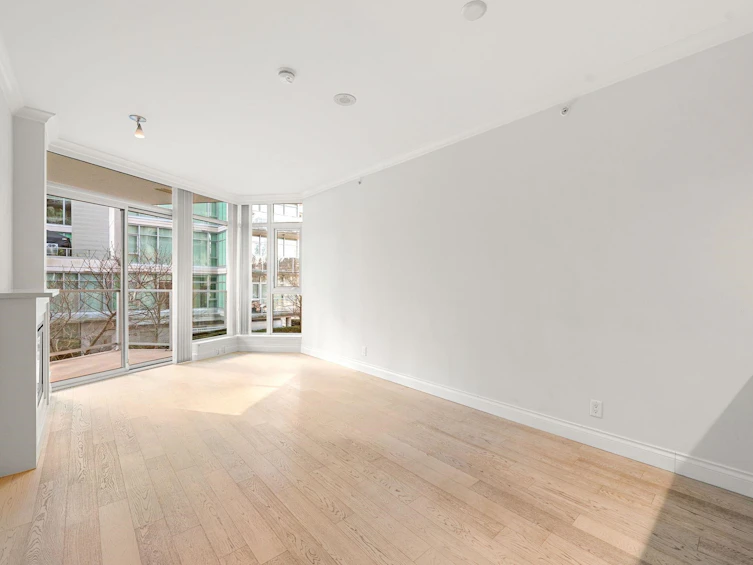 208-199 Victory Ship Way, North Vancouver, BC, V9L 0E2 - 3