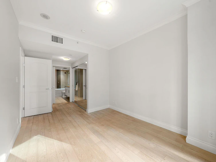 208-199 Victory Ship Way, North Vancouver, BC, V9L 0E2 - 18