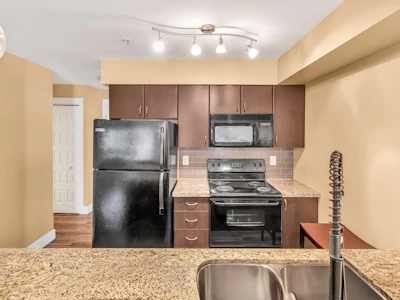 209-2515 Park Drive - 3