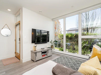 3412 St. Catherines Street - 5