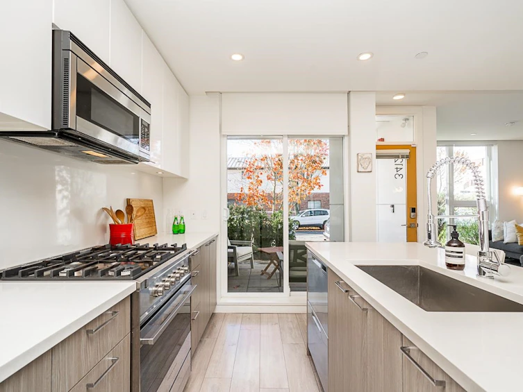 3412 St. Catherines Street, Vancouver, BC, V5V 3C4 - 14