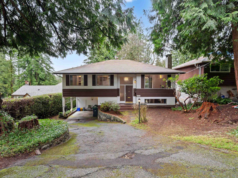 1349 Mill Street, North Vancouver BC V7K 1V5