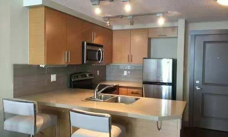 615-9009 Cornerstone Mews
