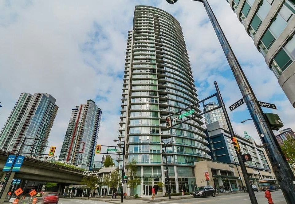 301-689 Abbott Street, Vancouver, BC, V6B 0J2