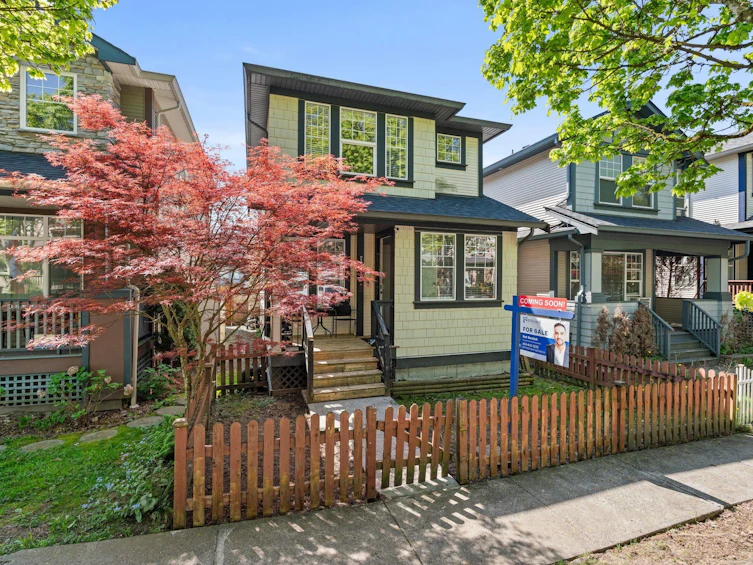 24280 102a Avenue, Maple Ridge, BC, V2W 1X8 - 2