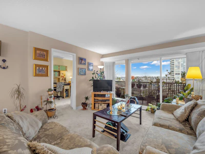 304-4941 Lougheed Highway - 4