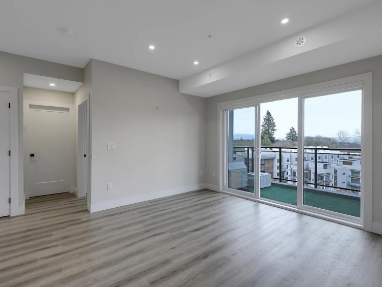 505-6285 King George Boulevard, Surrey, BC, V3X 0L3 - 6