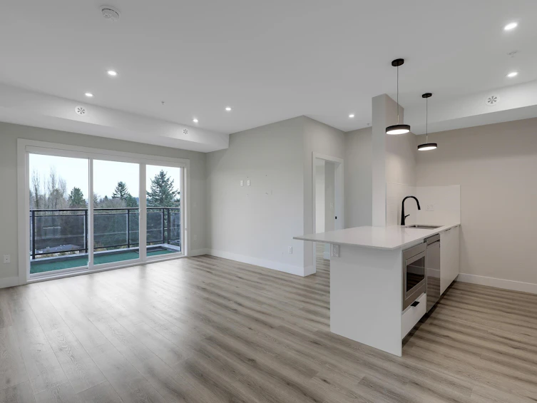 505-6285 King George Boulevard, Surrey, BC, V3X 0L3 - 3