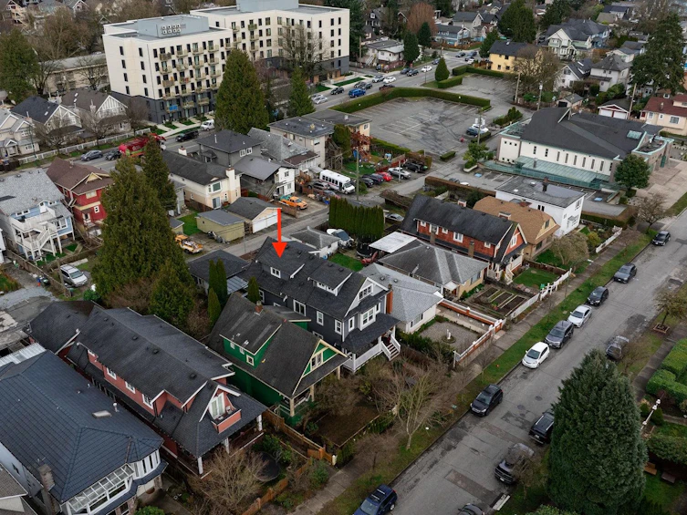 1371 E 13th Avenue, Vancouver, BC, V5N 2B5 - 36