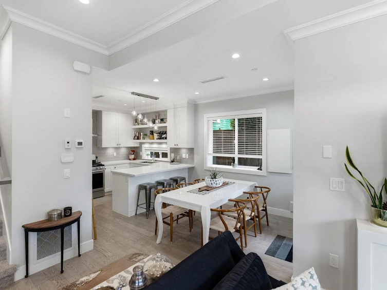 1371 E 13th Avenue, Vancouver, BC, V5N 2B5 - 8