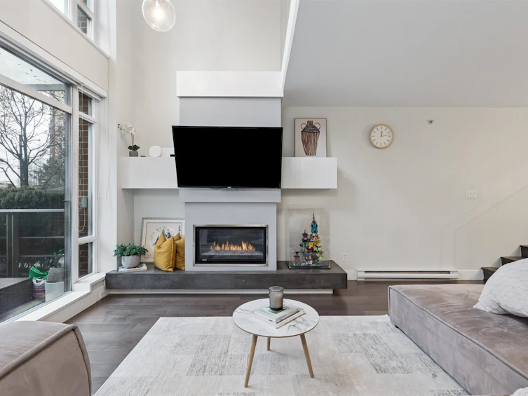 863 Richards Street, Vancouver, BC, V6B 3B4 - 5