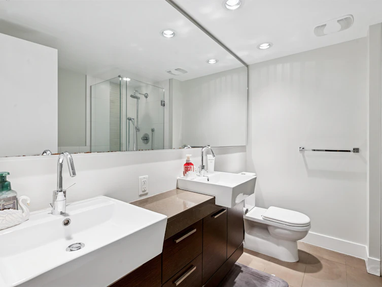 863 Richards Street, Vancouver, BC, V6B 3B4 - 18