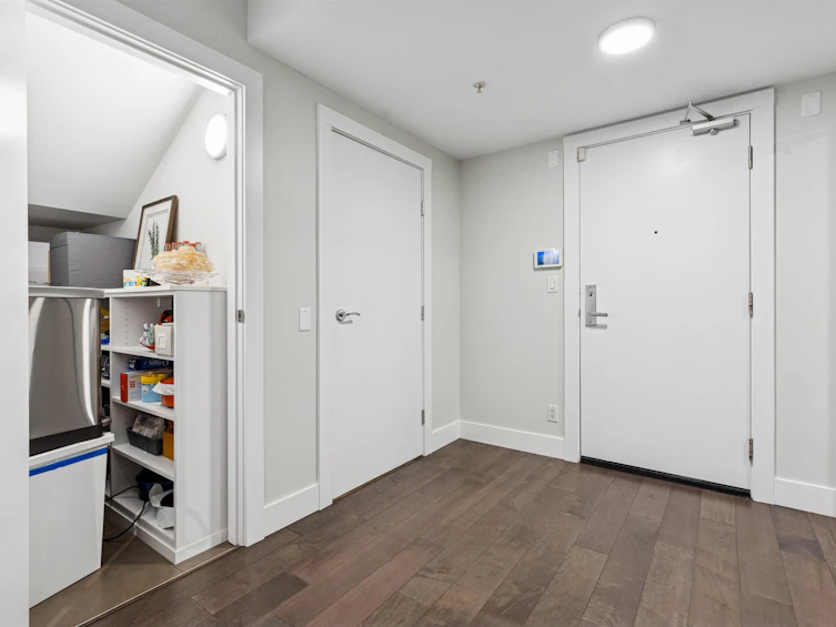 863 Richards Street, Vancouver, BC, V6B 3B4 - 14