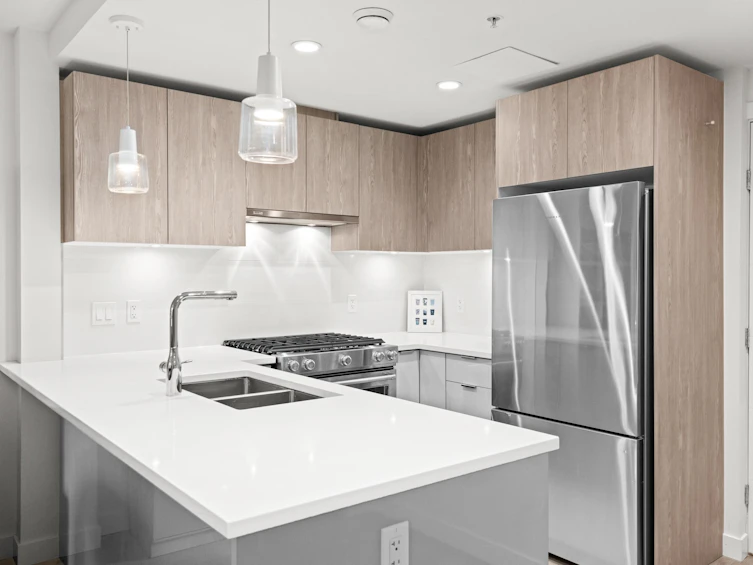 TH5-128 E 8th Street, North Vancouver, BC, V7L 0H2 - 10