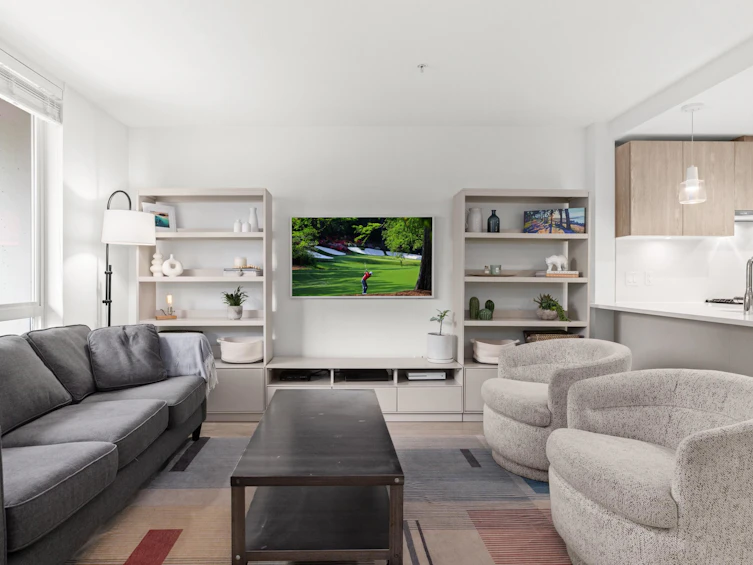 TH5-128 E 8th Street, North Vancouver, BC, V7L 0H2 - 3