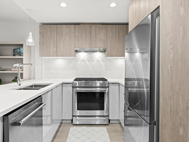 TH5-128 E 8th Street, North Vancouver, BC, V7L 0H2 - 7