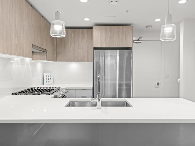 TH5-128 E 8th Street, North Vancouver, BC, V7L 0H2 - 9
