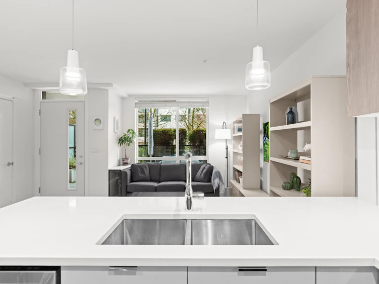 TH5-128 E 8th Street, North Vancouver, BC, V7L 0H2 - 8