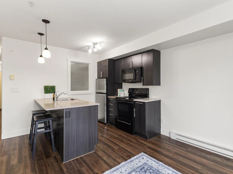 321-2565 Campbell Avenue, Abbotsford, BC, V2S 0E3 - 2