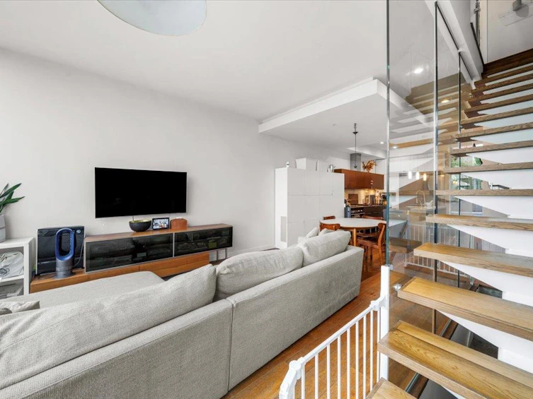 3485 Victoria Drive, Vancouver, BC, V5N 4M5 - 3