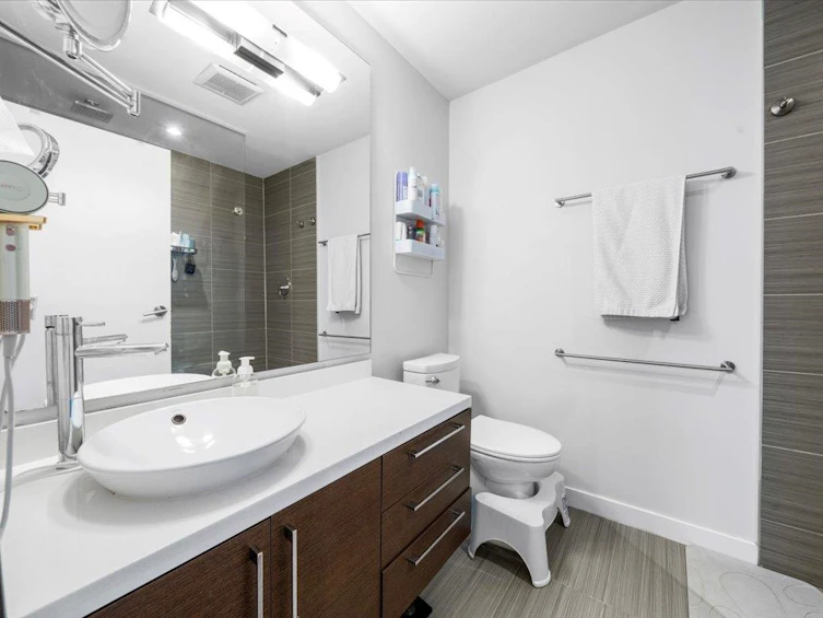 3485 Victoria Drive, Vancouver, BC, V5N 4M5 - 14