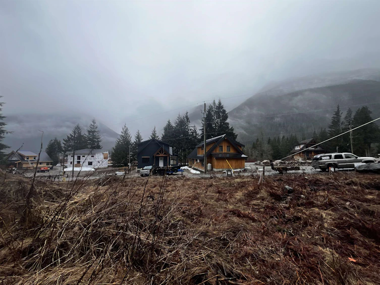 LMV 7 Old Hope Princeton Highway, Hope, BC, V0X 1L5 - 5