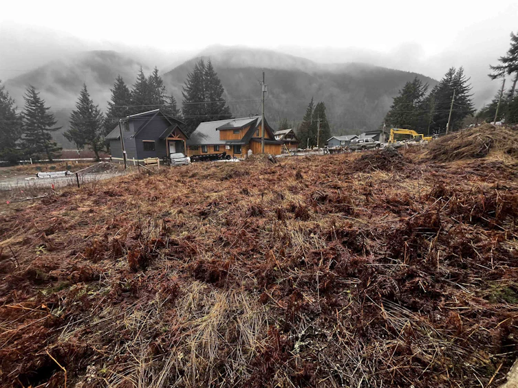 LMV 7 Old Hope Princeton Highway, Hope, BC, V0X 1L5 - 4