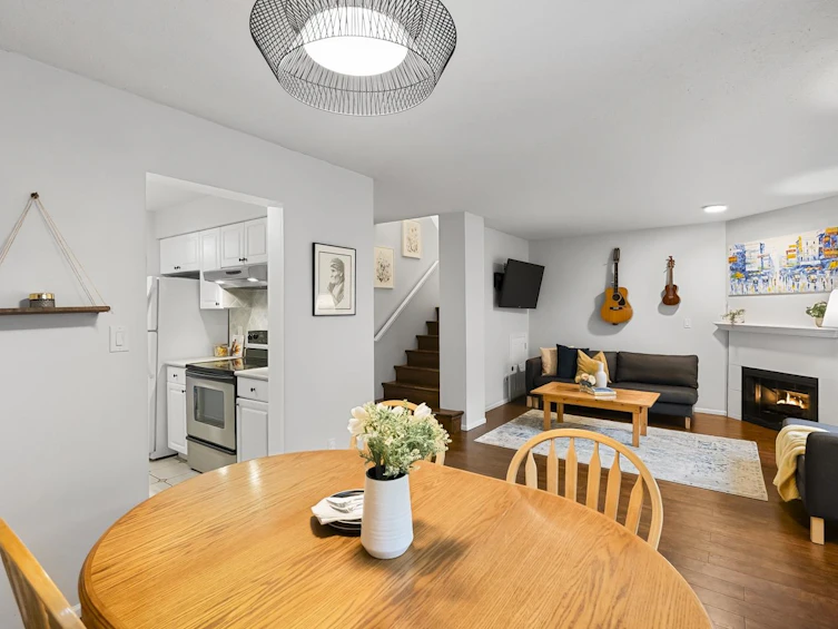 106-8655 King George Boulevard, Surrey, BC, V3W 5C4 - 8