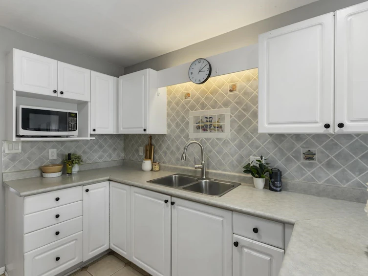 106-8655 King George Boulevard, Surrey, BC, V3W 5C4 - 10