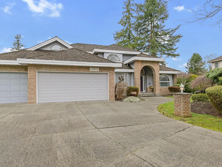 13913 25a Avenue, Surrey, BC, V4P 2L9 - 2
