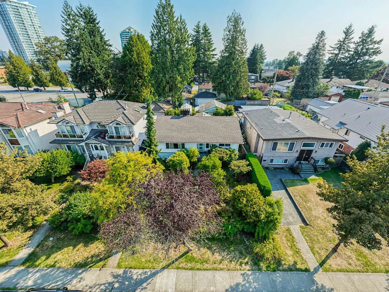 6544 Elwell Street, Burnaby BC V5E 1J8