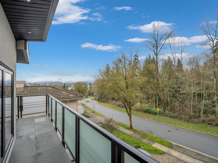 8230 Lakefield Drive, Burnaby, BC, V5E 4G7 - 32
