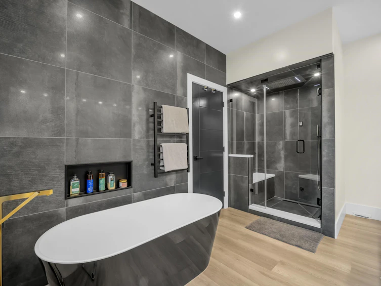 8230 Lakefield Drive, Burnaby, BC, V5E 4G7 - 20