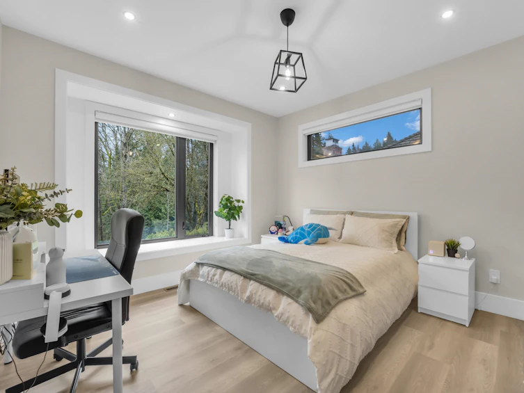 8230 Lakefield Drive, Burnaby, BC, V5E 4G7 - 24