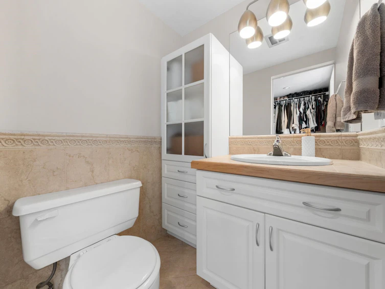 1001 Old Lillooet Road, North Vancouver, BC, V7J 3H6 - 23