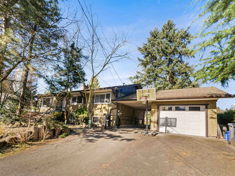 521 Brookmere Avenue, Coquitlam, BC, V3J 1W8 - 2