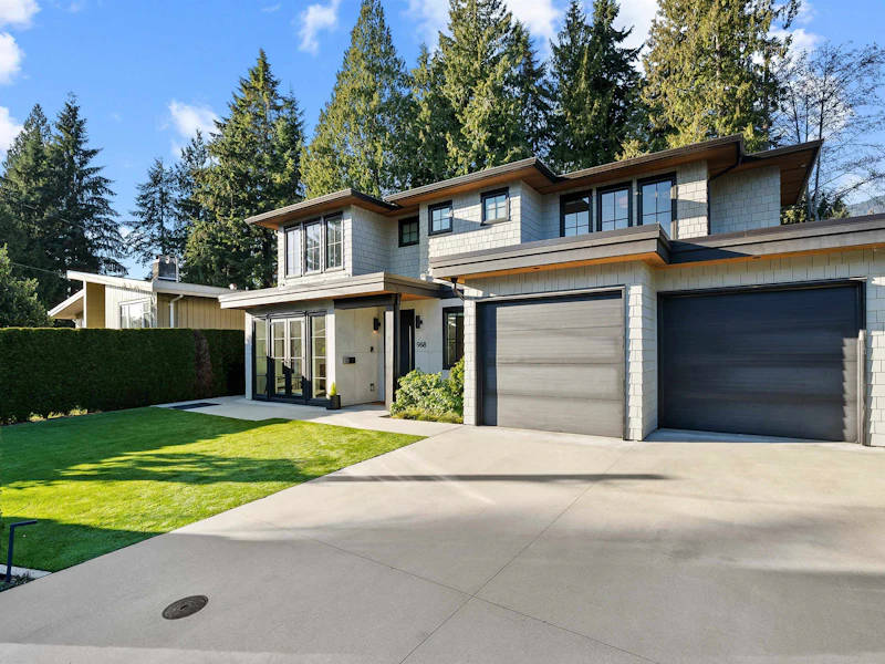 968 Belvista Crescent, North Vancouver BC V7R 2B4