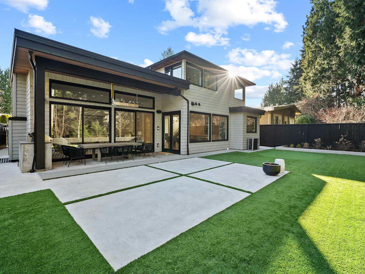 968 Belvista Crescent, North Vancouver, BC, V7R 2B4 - 37