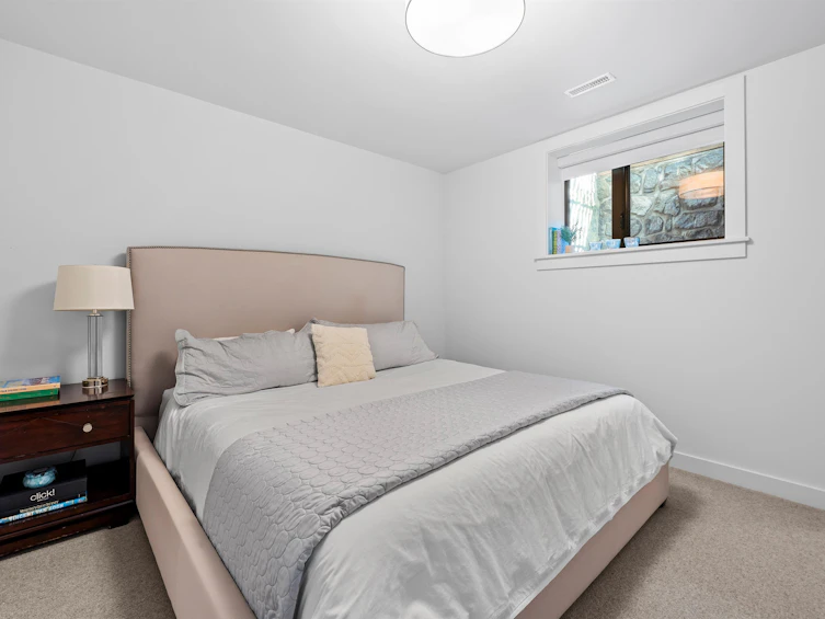 968 Belvista Crescent, North Vancouver, BC, V7R 2B4 - 36
