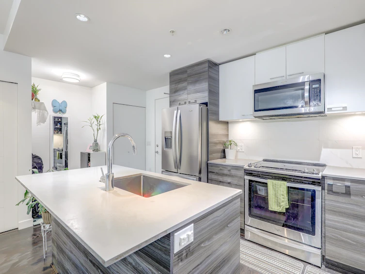 108-10603 140 Street, Surrey, BC, V3T 0M8 - 9