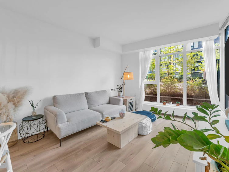 103-8940 University Crescent, Burnaby, BC, V5A 0E7 - 8