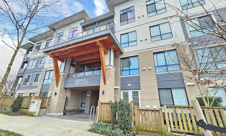 115-20356 72b Avenue
