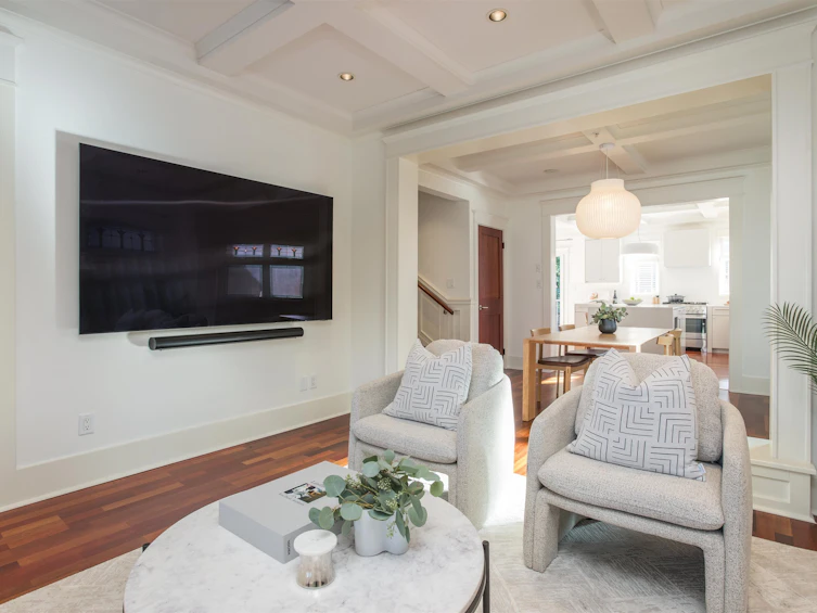 3242 W 3rd Avenue, Vancouver, BC, V6K 1N4 - 5
