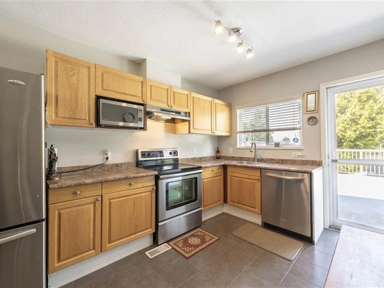 11719 96 Avenue, Delta, BC, V3V 1V9 - 13