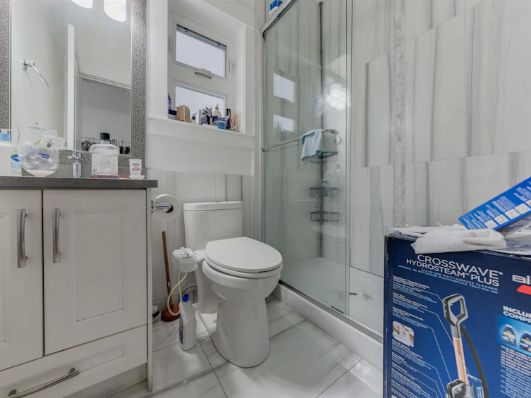 763 E 57th Avenue, Vancouver, BC, V5X 1T3 - 14