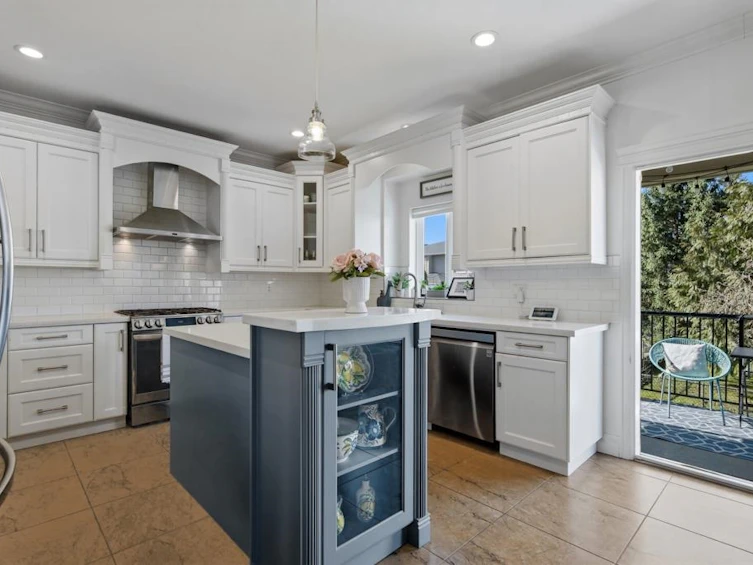 8563 Tupper Boulevard, Mission, BC, V2V 0A3 - 8