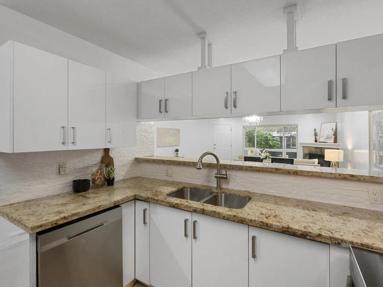 1-13660 84 Avenue, Surrey, BC, V3W 0T6 - 11